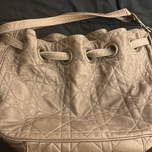 Handbag - Picture 4 of 7